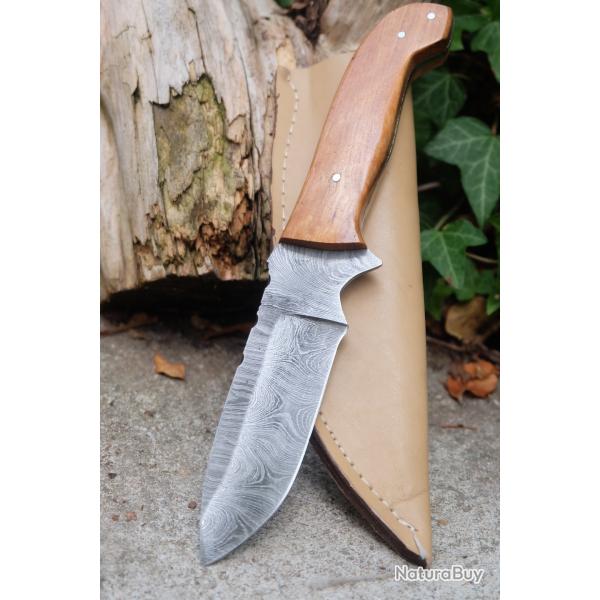 Skinner Couteau Damas Lame 256 Couches Lame Drop Point Manche Olivier Fabr Artisan Etui Simili Cuir