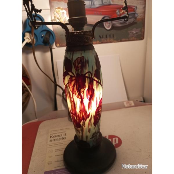 Tr�s beau pied de lampe sign� D'aurys