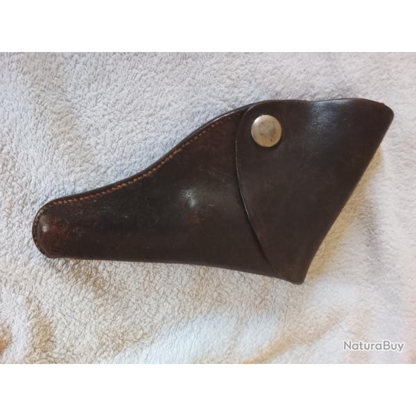 �tui en cuir pour revolver , mod�le inconnu ?