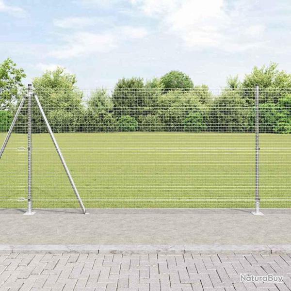 Cl�ture en fil soud� avec base en b�ton 50 x 1,2 m Argent�