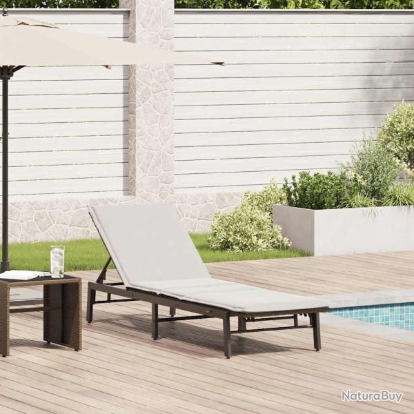 Chaise longue avec coussin marron r�sine tress�e