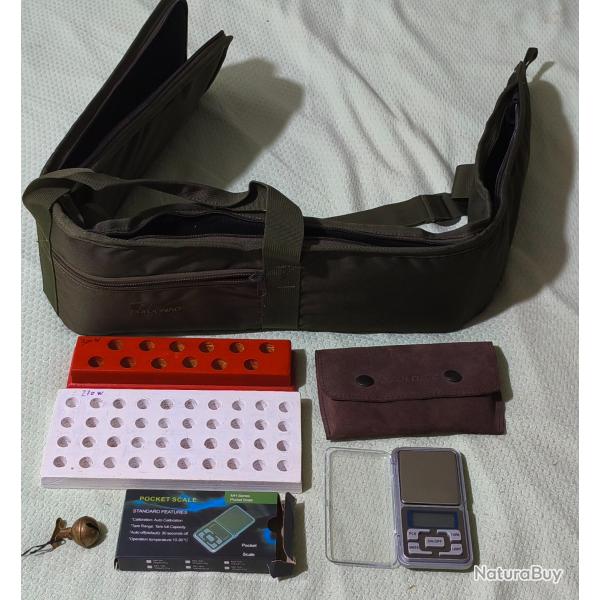 Housse transport + 2 support etuis + balance pr�cises+ porte 10 balles+ clochette