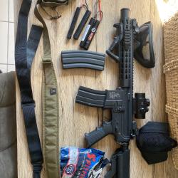 Fusil colt M4 Keymod silencer AEG full m&eacute;tal + red dot + poign&eacute;e angulaire
