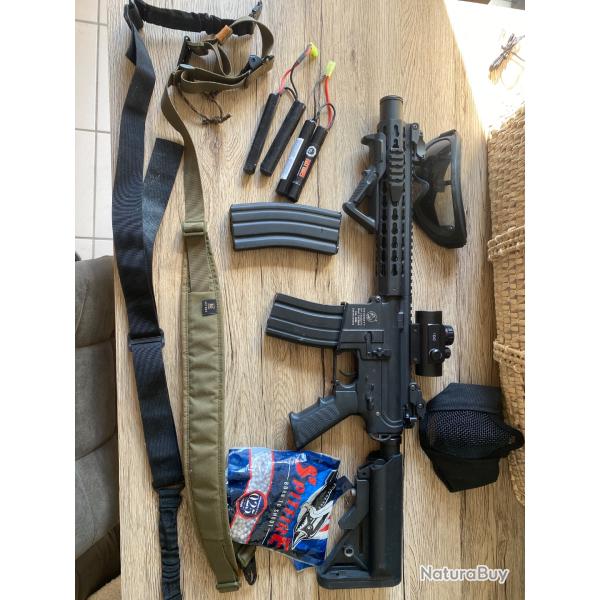 Fusil colt M4 Keymod silencer AEG full m�tal + red dot + poign�e angulaire