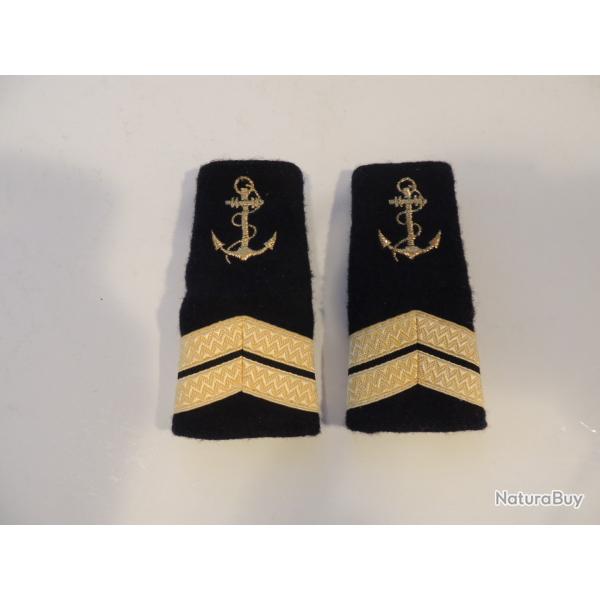 MARINE NATIONALE :  MANCHONS - SECOND MAITRE - ETAT NEUF
