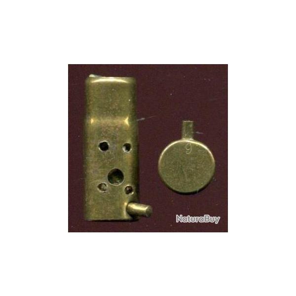9 mm � broche � grenaille inerte de d�monstation - �tui laiton bouteill� avec 5 trous
