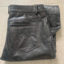 MAGNIFIQUE PANTALON CUIR SUPER &Eacute;TAT