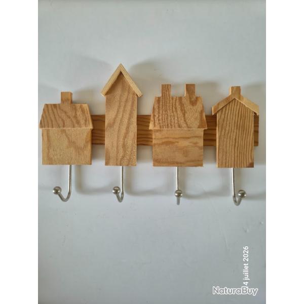 Porte manteaux en bois 4 crochets, � d�corer
