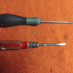 Tournevis plat et cruciforme p&egrave;se 83gr