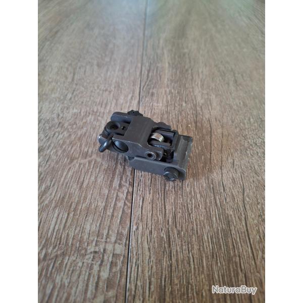Hausse m�canique rabattable A.R.M.S rear sight Mil-Spec (USMC / US Army) pour AR-15 / M4