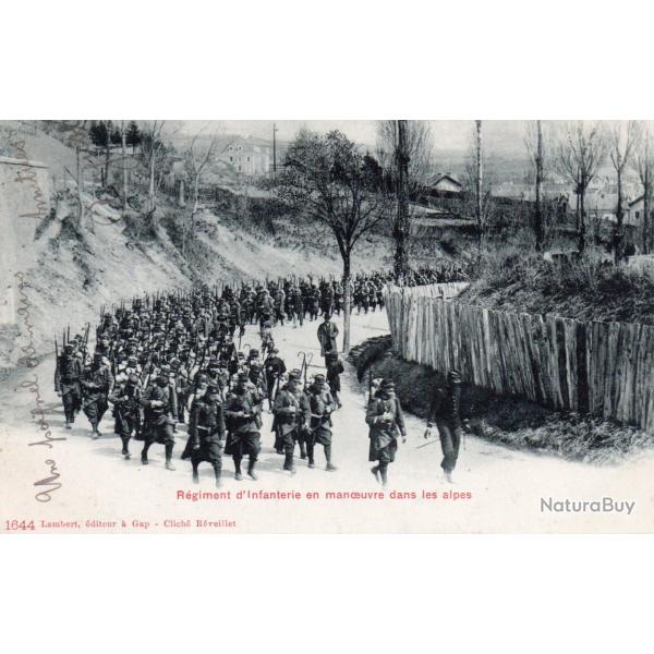 Carte postale ancienne R�giment d'Infanterie en manoeuvre dans les alpes - N�8626