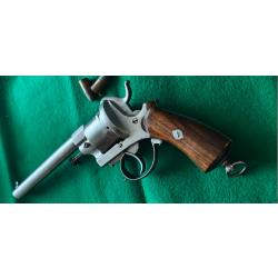 Arme &agrave; syst&egrave;me revolver &agrave; broche calibre 12mm, tr&egrave;s ressemblant au LEFAUCHEUX 1862