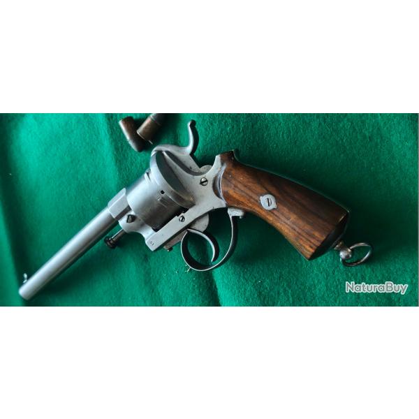 Arme � syst�me revolver � broche calibre 12mm, tr�s ressemblant au LEFAUCHEUX 1862