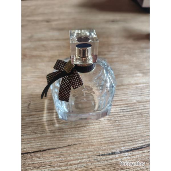 Flacon de parfum vide Yves Saint Laurent