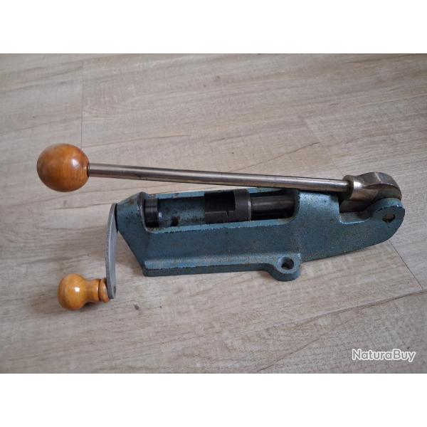 Sertisseur RECALMORCE type SAMSON cal.12 en l'�tat