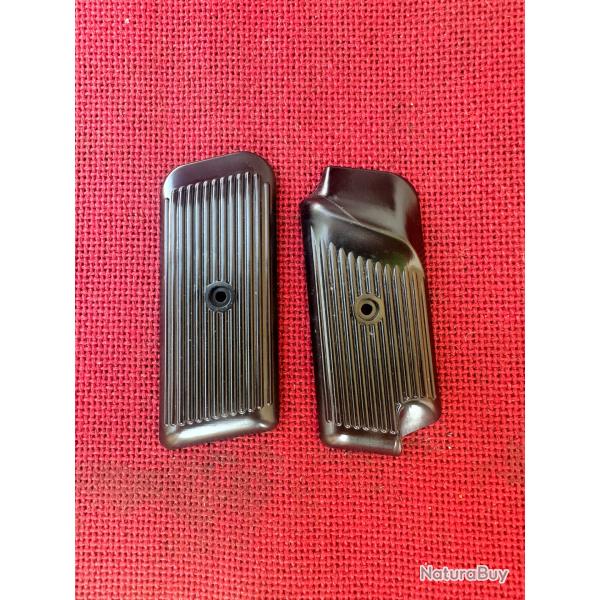 Paire de plaquettes,  TOKAREV TT33, apr�s guerre