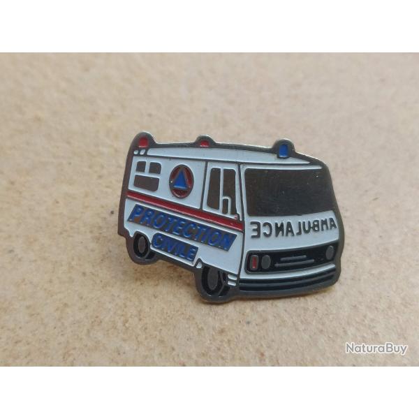 PINS DE LA PROTECTION CIVIL VEHICULE AMBULANCE