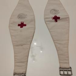 brassard croix rouge avec attache m&eacute;talique