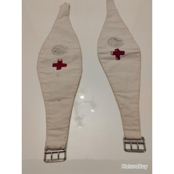 brassard croix rouge avec attache m�talique