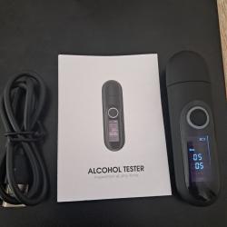 Alcotest &eacute;lectronique lcd tr&eacute;s precis tr&eacute;s facile d'utilisation rechargeable tout neuf jamais servi