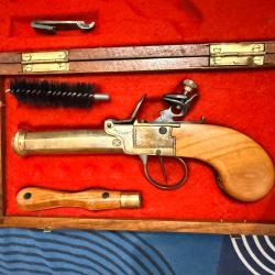 Pistolet &agrave; silex ELG