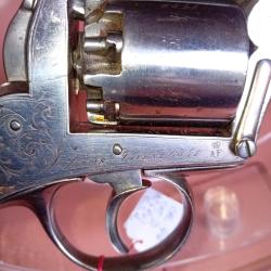 Revolver Beaumont Adams et son etui cuir