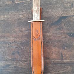 Magnifique dague de chasse