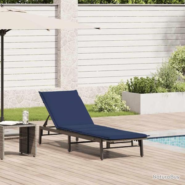 Chaise longue avec coussin gris r�sine tress�e