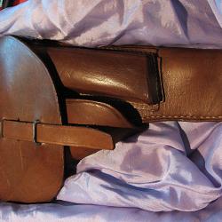 etui en cuir tr&eacute;s bon etat pour colt 24x16 cm