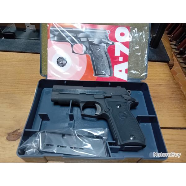 PISTOLET ASTRA A-70 9x19
