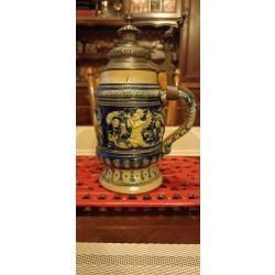 Chope a bi&egrave;re allemande de luxe et d &eacute;poque
