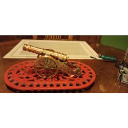 Briquet, canon Longueur 18 cm H 8 cm