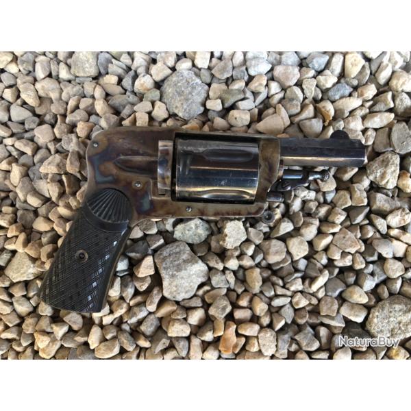 TR�S BEAU REVOLVER HAMMERLESS CAL 8MM /92 JASPAGE 100%