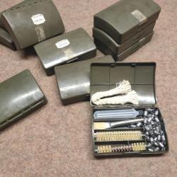 N&eacute;cessaire de nettoyage pour fusil  calibre 308 --- contenu neuf de stock origine Bundeswehr G3