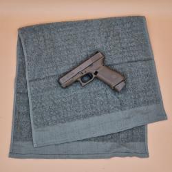 Grande microfibre sp&eacute;ciale armes 90x45cm