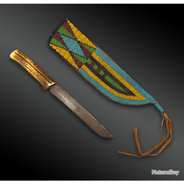 COUTEAU avec fourreau - Indiens Blackfoot (Pieds-Noirs), Grandes Plaines, Am�rique du Nord
