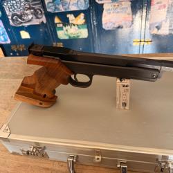 Pistolet fas 604