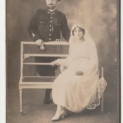 PHOTO D'UN SOLDAT DU 5 &deg; BATAILLON DE CHASSEURS ALPINS AVEC FOURGERE ET CROIX DE GUERRE ET TROIS ETO