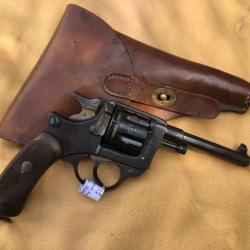 TR&Egrave;S BEAU REVOLVER 1892 CIVIL , ACIER FORG&Eacute; , CONTRAT POUR L'ARM&Eacute;E 1915