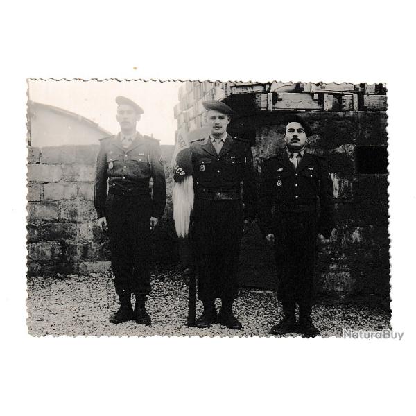 PHOTO DE SOLDATS DU 43 � REGIMENT INFANTERIE  / 6 � COMPAGNIE EN 1961 ---GUERRE L'ALGERIE