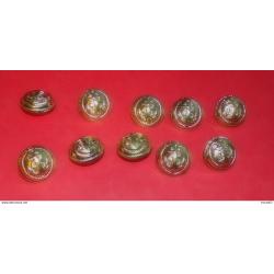 MARINE : LOT DE 10 BOUTONS DE LA MARINE DE 20 MM ,&nbsp;&nbsp; ETAT NEUF&nbsp; VOIR PHOTOS .A NOTER LES BOUTONS NE