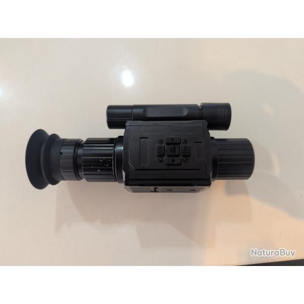 Monoculaire de vision nocturne num�rique avec illuminateur IR
