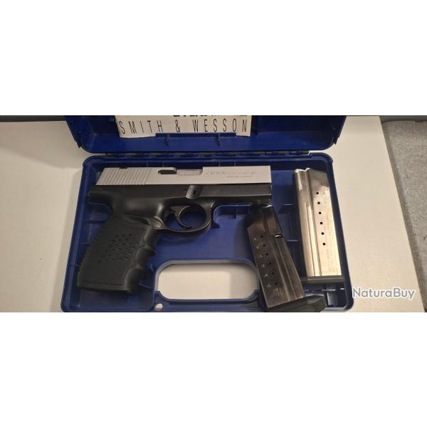 Pistolet Smith et Wesson Sigma SW9V