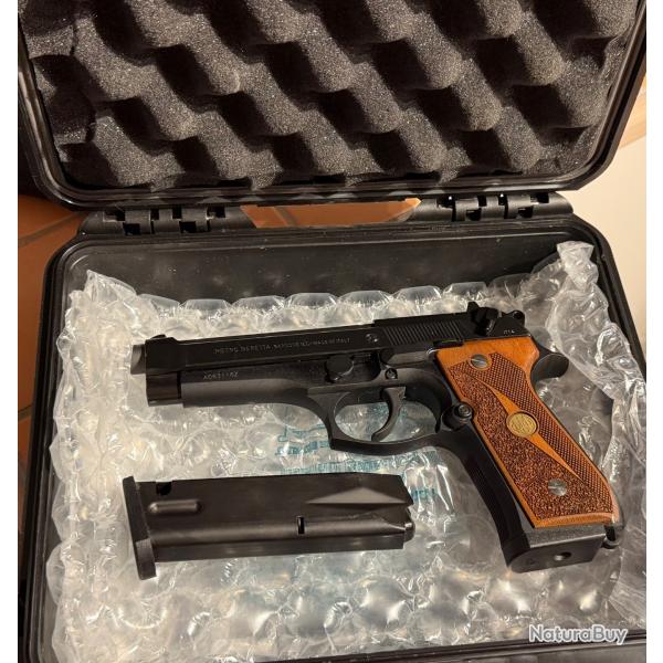 Beretta 92 FS (plaquettes bois) *** TR�S BON �TAT ***
