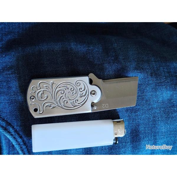 Vends petit pi�montais lame en D2 neuf