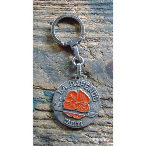 RARE PORTE-CL�S P�TROLIER DE LA MARINE NATIONALE LA PAPENOU MURUROA