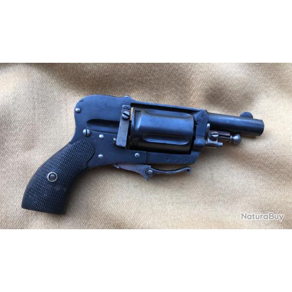 �TAT TR�S BON ,REVOLVER EN ACIER CAL 6mm VELODOG