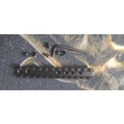 Rail Picatinny a 11 espacements pour lunette et point rouge