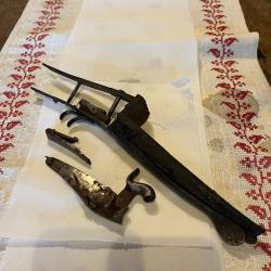 une bascule de fusil juxtapos&eacute;  a broche