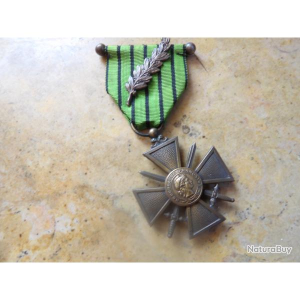 Croix guerre Etat Fran�ais Vichy 1939 1940 palme barrette 39 40 deuxi�me guerre ww2 bataille France